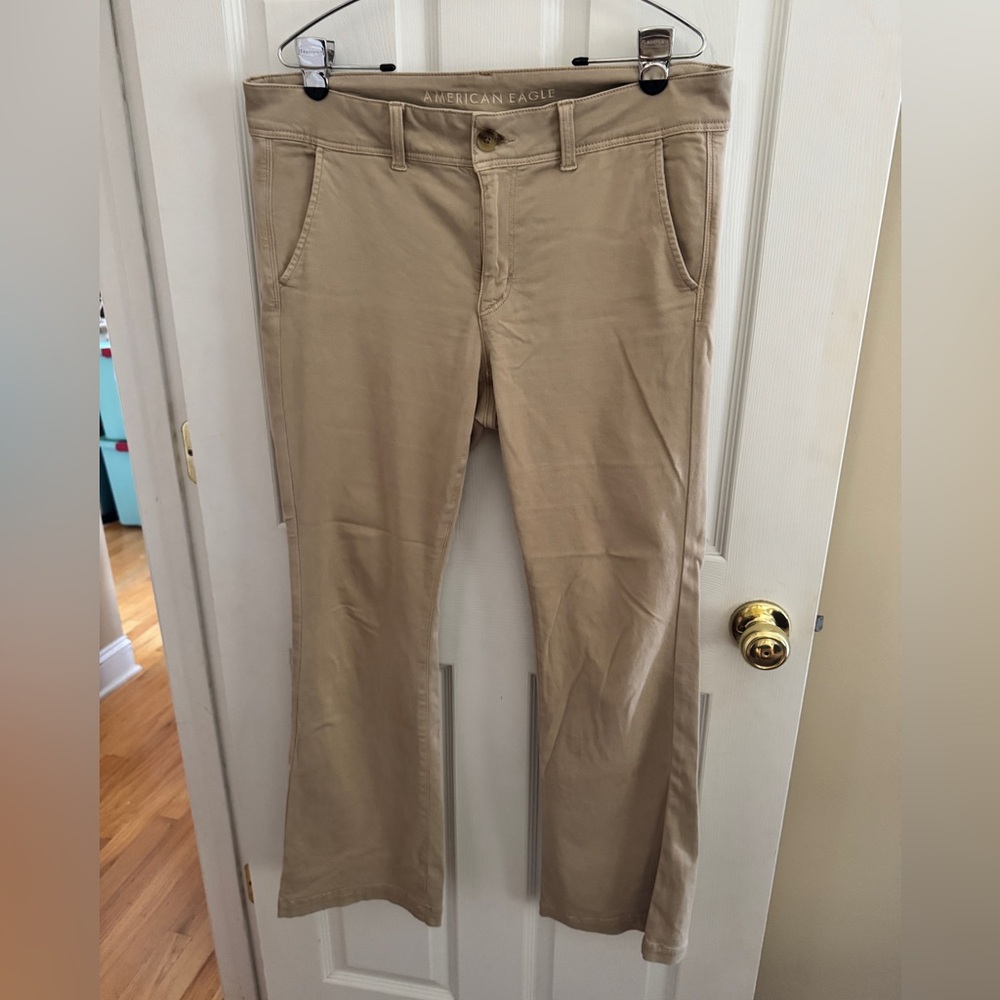 American Eagle Women’s Khaki Chinos